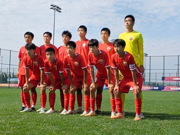 中青赛U15组上海海港1-1山东泰山，小组第二出线晋级八强
